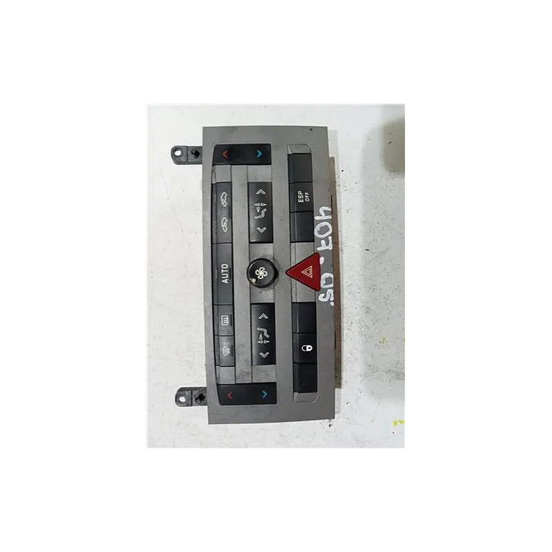 Recambio de mandos climatizador para peugeot 407 hdi 135 referencia OEM IAM VP4PUH18C612FG  