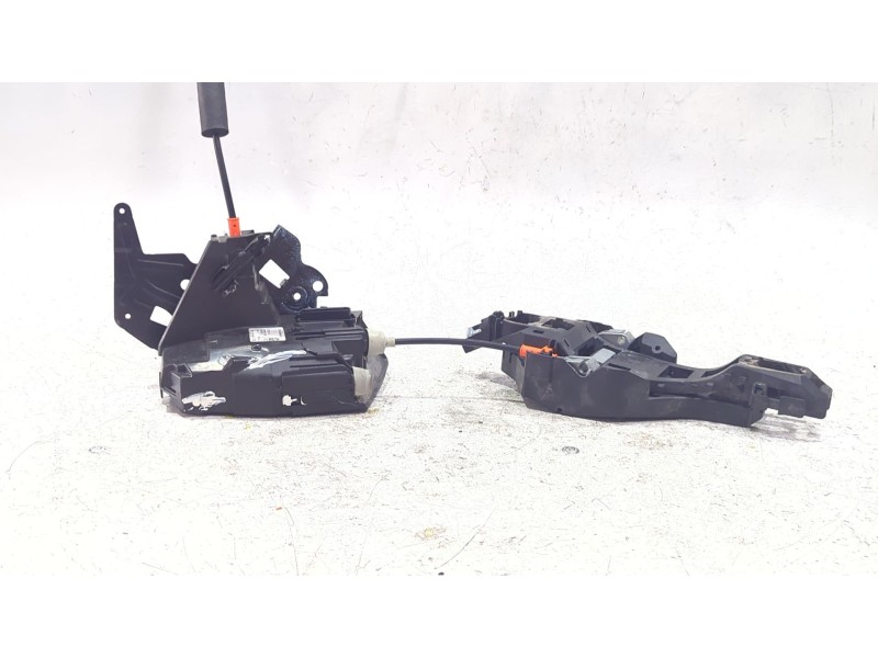 Recambio de cerradura puerta trasera izquierda para jaguar xe (x760) 2.0 d referencia OEM IAM GX7324995CC  