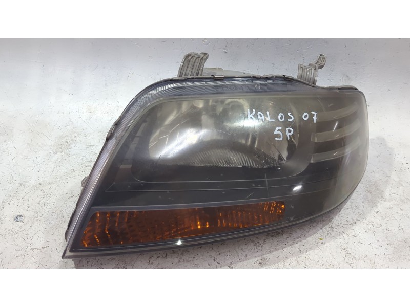 Recambio de faro delantero izquierdo para chevrolet kalos 1.2 referencia OEM IAM E138427  