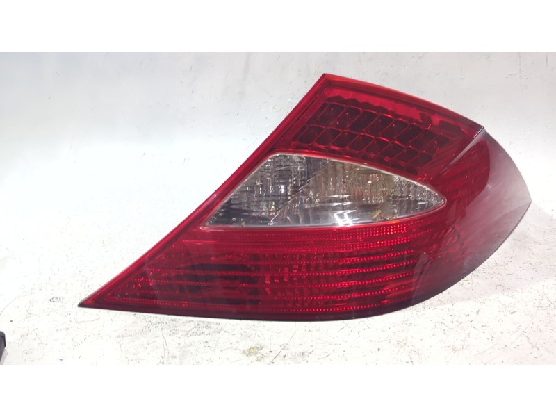Recambio de piloto trasero derecho para mercedes-benz cls (c219) cls 350 (219.356) referencia OEM IAM A2198200264  