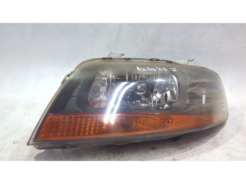 Recambio de faro delantero izquierdo para chevrolet kalos 1.2 referencia OEM IAM E138427  