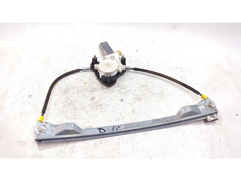 Recambio de mecanismo elevalunas delantero izquierdo para renault clio ii (xbo) 1.2 60cv referencia OEM IAM 0130822020  