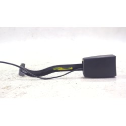 Recambio de enganche cinturon delantero derecho para seat leon (1p1) 1.6 tdi referencia OEM IAM 5P0857756H  
