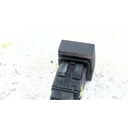 Recambio de boton cierre centralizado para peugeot 3008 i monospace (0u_) 1.6 vti referencia OEM IAM 96652390XT  