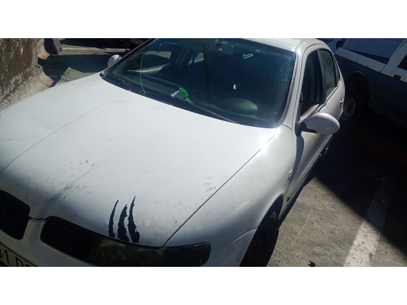 SEAT LEON (1M1)