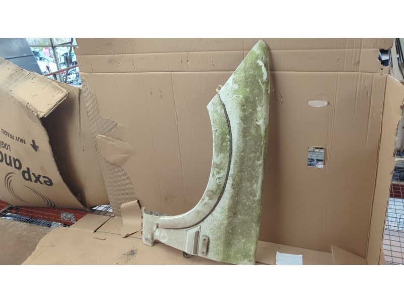 Recambio de aleta delantera izquierda para ssangyong musso (01.1996) 2.9 d referencia OEM IAM   