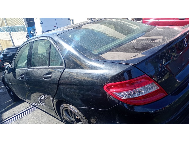 mercedes-benz clase c (w204) del año 2011