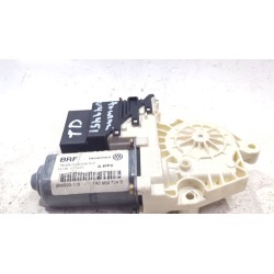 MOTOR ELEVALUNAS TRASERO DERECHO 995929105 