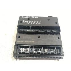 CAJA RELES / FUSIBLES 5WK48218 