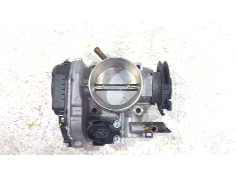 Recambio de caja mariposa para volkswagen golf iv (1j1) 1.6 16v referencia OEM IAM 06A133064J  