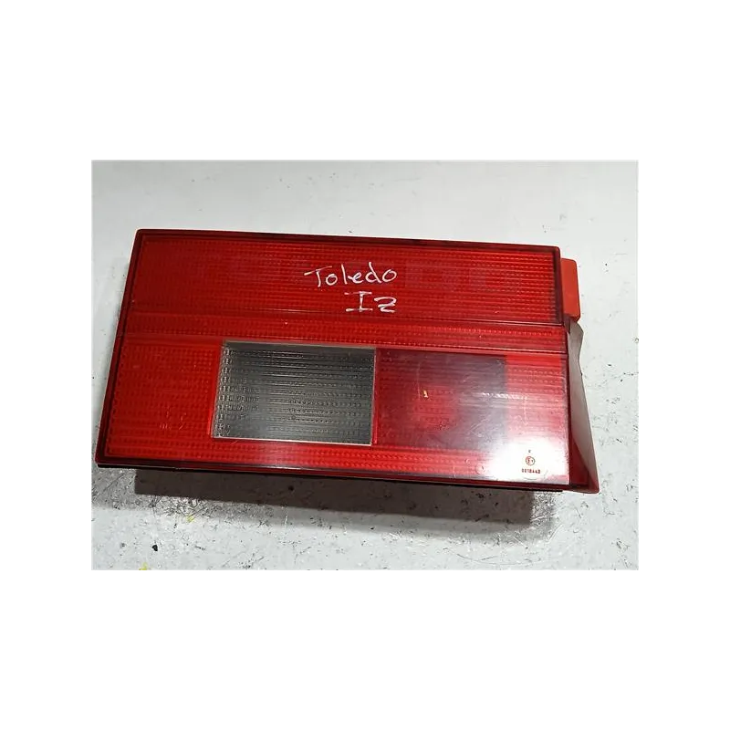 Recambio de piloto trasero izquierdo para seat toledo (1l)(09.1991) 1.6 i referencia OEM IAM 96159800  