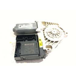 MOTOR ELEVALUNAS DELANTERO DERECHO 7746020400 