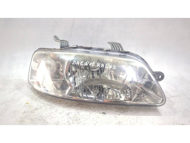 Recambio de faro delantero derecho para daewoo kalos (klas) 1.4 16v referencia OEM IAM 082351102  