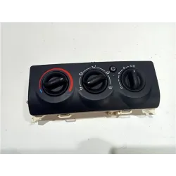 Recambio de mandos climatizador para renault clio ii fase ii (b/cb0)(2001) authentique dci referencia OEM IAM 8200147157  