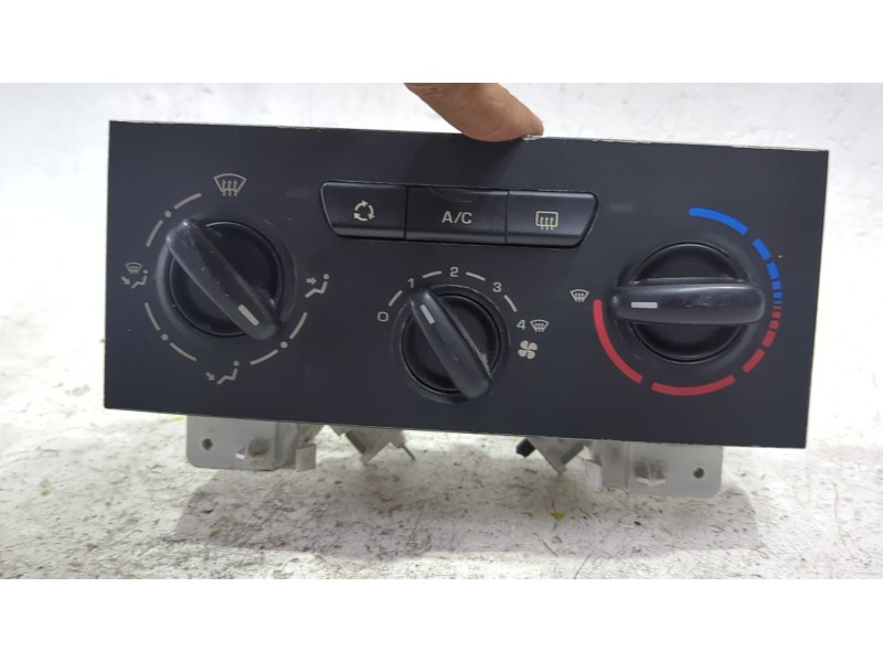 Recambio de mando climatizador para peugeot partner furgoneta/monovolumen 1.6 hdi referencia OEM IAM 1400153380  