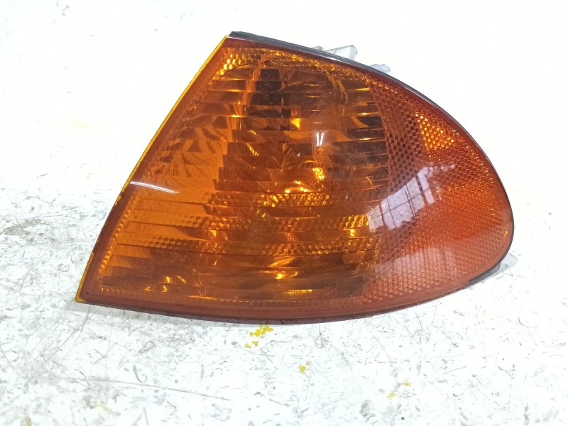 Recambio de piloto delantero izquierdo para bmw 3 (e46) 320 d referencia OEM IAM 1315106140  
