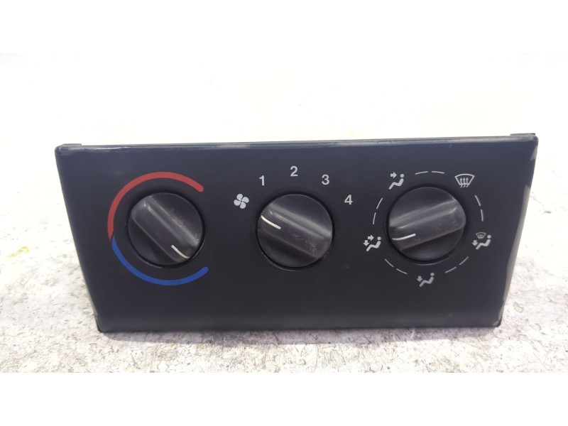 Recambio de mando climatizador para opel vectra b berlina (1995) 2.0 i 16v referencia OEM IAM 6081F1A  