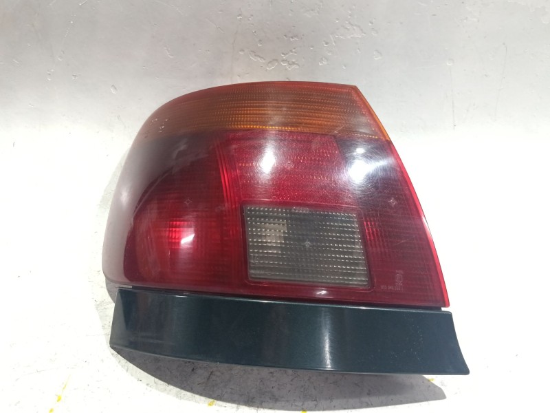 Recambio de piloto trasero izquierdo para audi a4 b5 (8d2) 1.9 tdi referencia OEM IAM 8D0945095A  