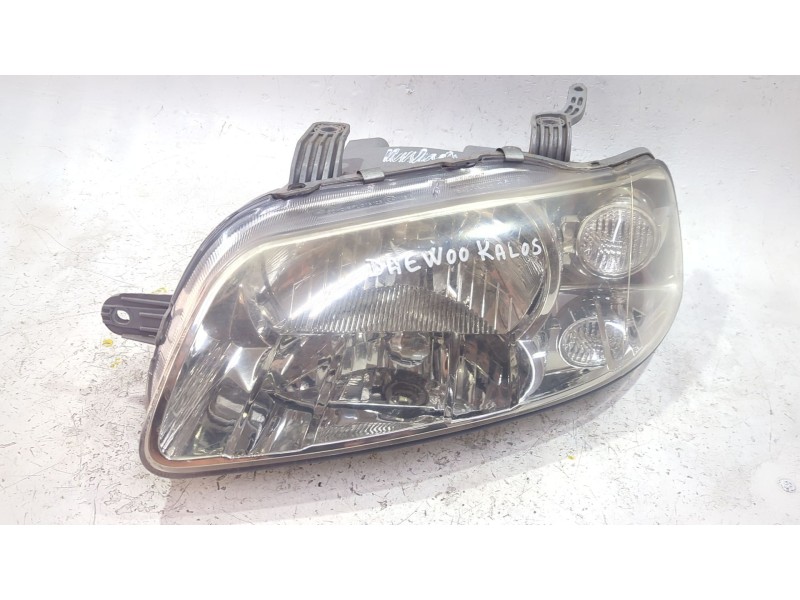 Recambio de faro delantero izquierdo para daewoo kalos (klas) 1.4 16v referencia OEM IAM 082351102  