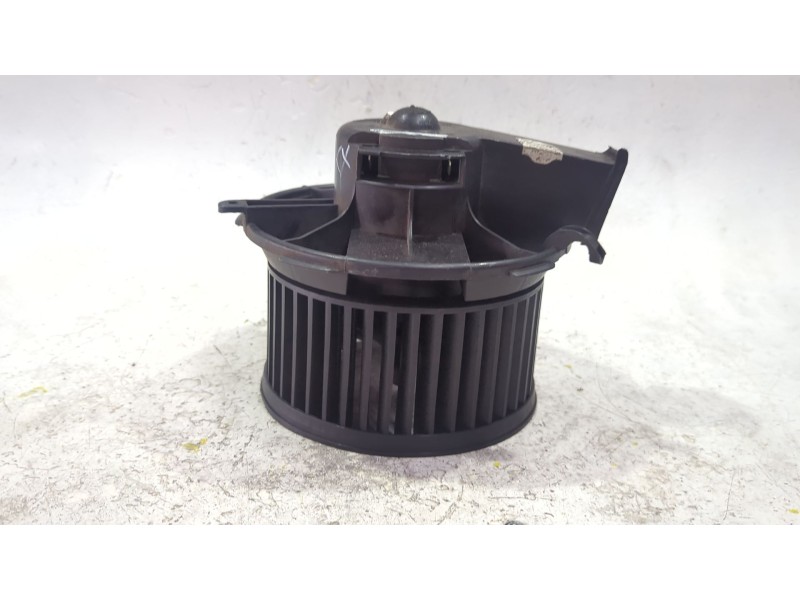 Recambio de motor calefaccion para peugeot 206 (1998) 1.4 hdi eco 70 referencia OEM IAM 55767  
