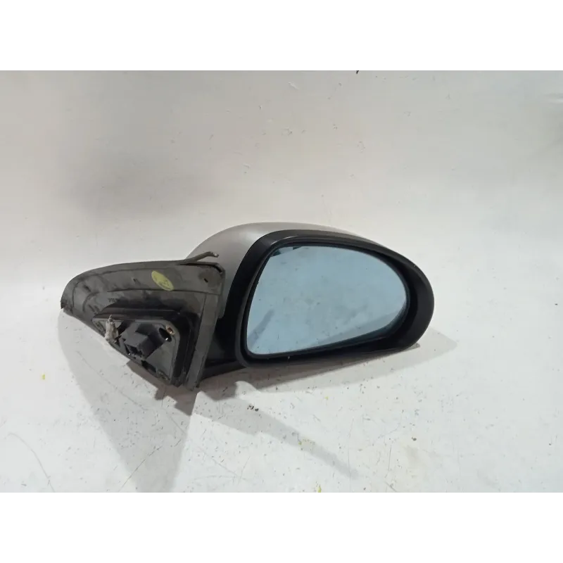 Recambio de retrovisor derecho para kia cee´d hatchback (ed) 1.6 crdi 115 referencia OEM IAM E4022608  