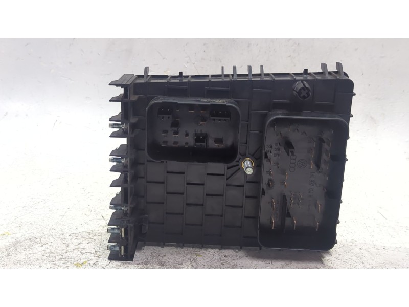 Recambio de caja reles / fusibles para audi a3 (8p1) 1.9 tdi referencia OEM IAM 01394932  