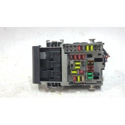 CAJA RELES / FUSIBLES 13222786 
