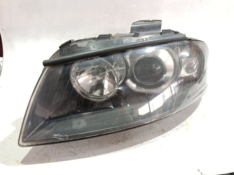 Recambio de faro delantero izquierdo para audi a3 (8p1) 1.9 tdi referencia OEM IAM 8P0941003D  