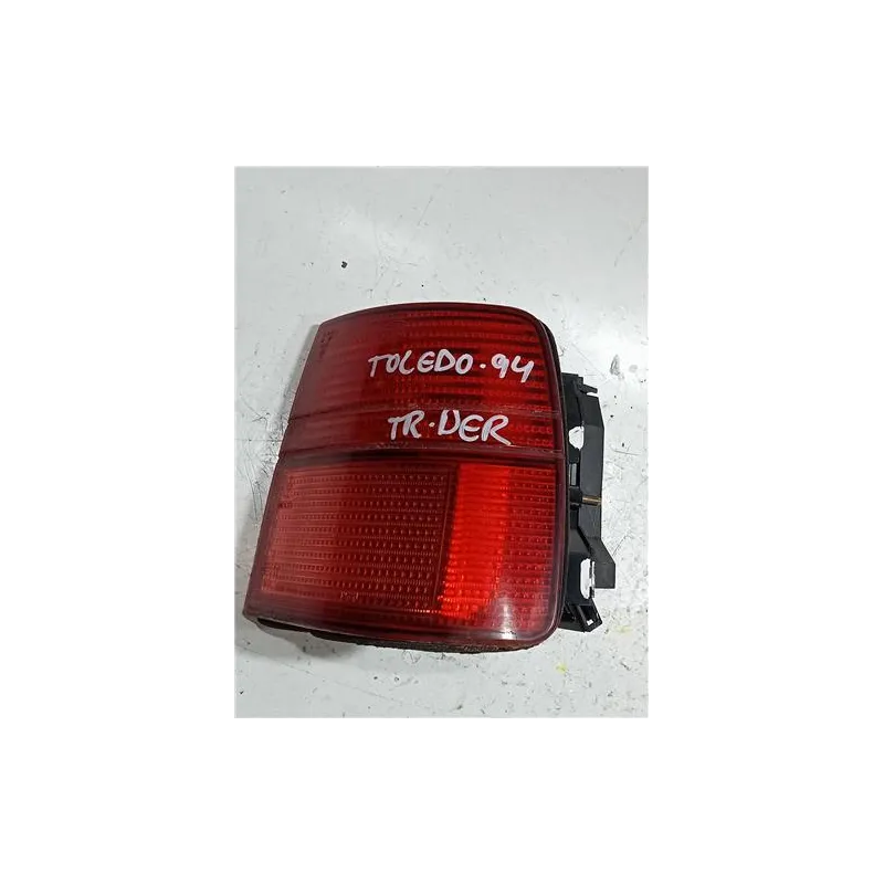 Recambio de piloto trasero derecho para seat toledo (1l)(09.1991) 1.6 i referencia OEM IAM 1L0945096E 96163800  