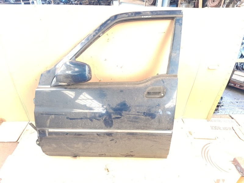 Recambio de puerta delantera izquierda para ssangyong musso (01.1996) 2.9 d referencia OEM IAM   