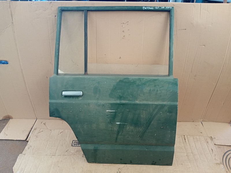 Recambio de puerta trasera derecha para nissan patrol (k/w260)(03.1989) 2.8 d referencia OEM IAM   