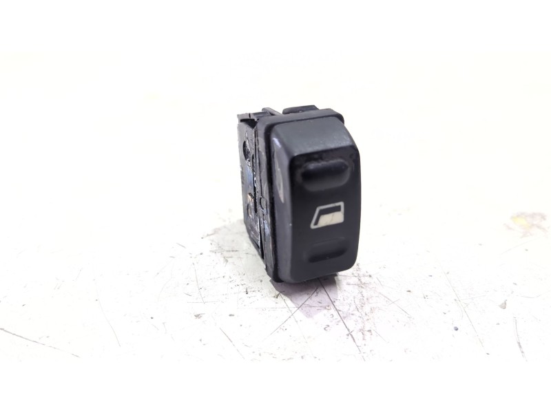 Recambio de mando elevalunas delantero derecho para citroën xsara (n1) 1.6 i referencia OEM IAM 22681  