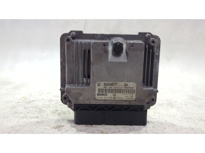 Recambio de centralita inyeccion para chevrolet captiva (c100, c140) 2.0 d 4wd referencia OEM IAM 96858577  