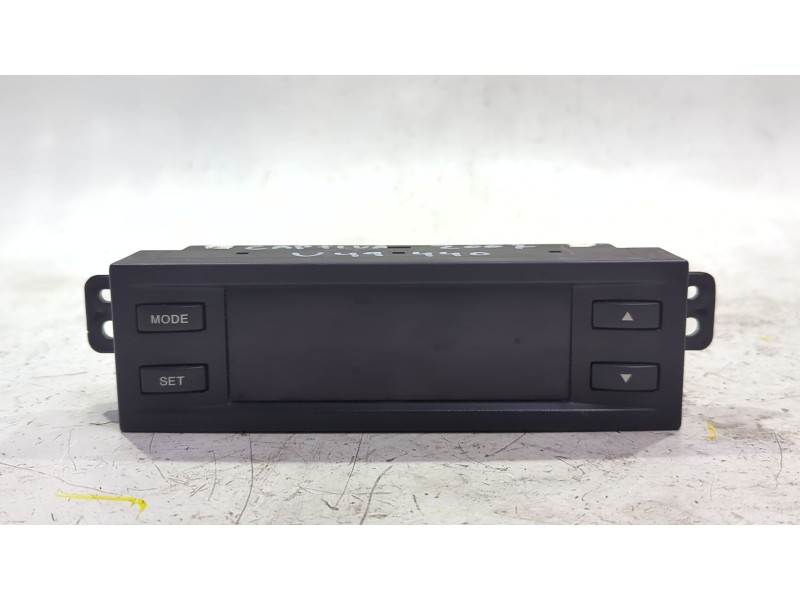Recambio de pantalla multifuncion para chevrolet captiva (c100, c140) 2.0 d 4wd referencia OEM IAM 96850911  