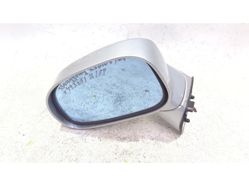 Recambio de retrovisor izquierdo para ssangyong rodius i 2.7 xdi referencia OEM IAM E4012270  