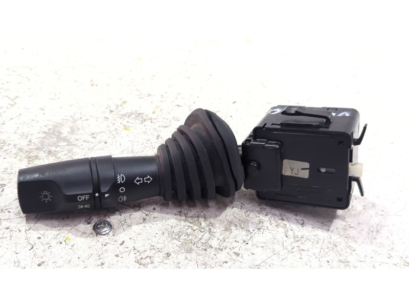 Recambio de mando intermitentes para chevrolet captiva (c100, c140) 2.0 d 4wd referencia OEM IAM 202005410  