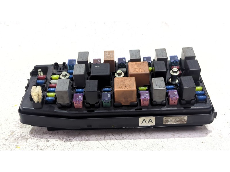 Recambio de caja reles / fusibles para chevrolet captiva (c100, c140) 2.0 d 4wd referencia OEM IAM AK6510  