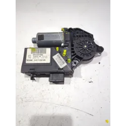 Recambio de motor elevalunas delantero izquierdo para peugeot 307 (3a/c) 1.6 16v referencia OEM IAM 0130821767  