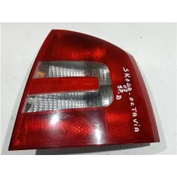 Recambio de piloto trasero derecho para skoda octavia berlina (1z3)(2004) 2.0 tdi referencia OEM IAM 4SHX-13N004-AB 4SHX13N004AB