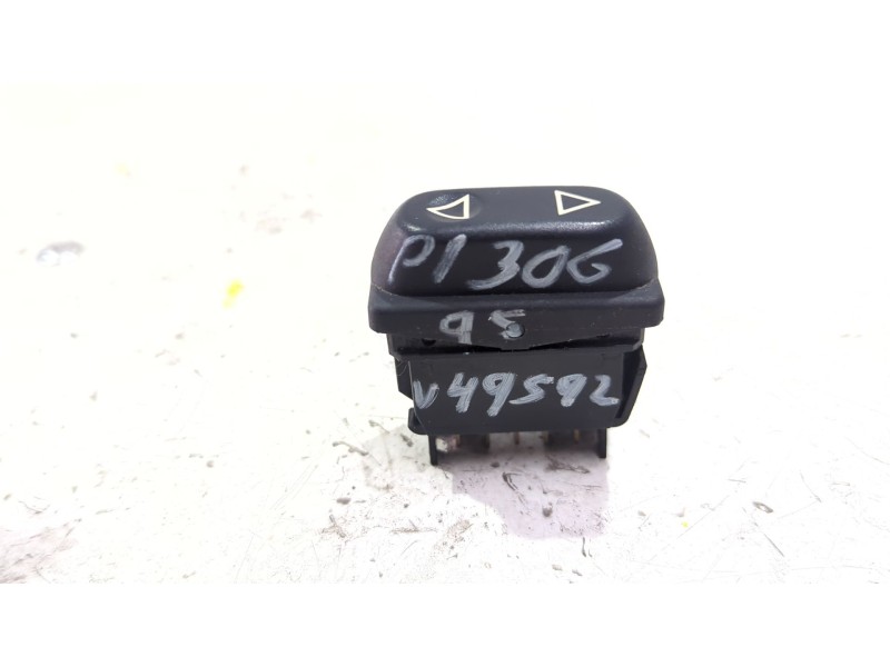 Recambio de mando elevalunas delantero derecho para peugeot 306 (7b, n3, n5) 1.9 sld referencia OEM IAM   