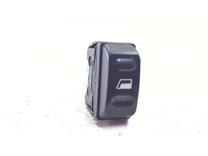 Recambio de mando elevalunas trasero derecho para citroën xsara (n1) 1.6 i referencia OEM IAM 22681  
