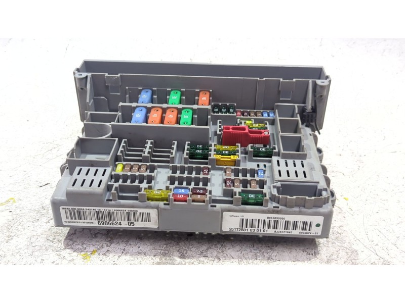 Recambio de caja reles / fusibles para bmw 1 (e87) 116 i referencia OEM IAM 6906624  