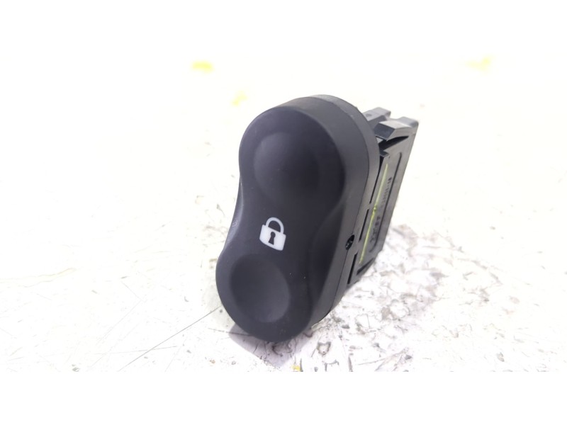 Recambio de boton cierre centralizado para dacia duster i (2010) 1.5 dci referencia OEM IAM 670250  