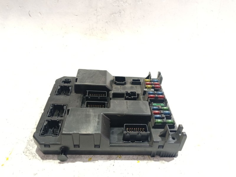 Recambio de caja reles / fusibles para citroën c5 berlina hdi (dcrhzb, dcrhze) referencia OEM IAM 96511973800R  