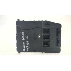 CAJA RELES / FUSIBLES 8200606826 