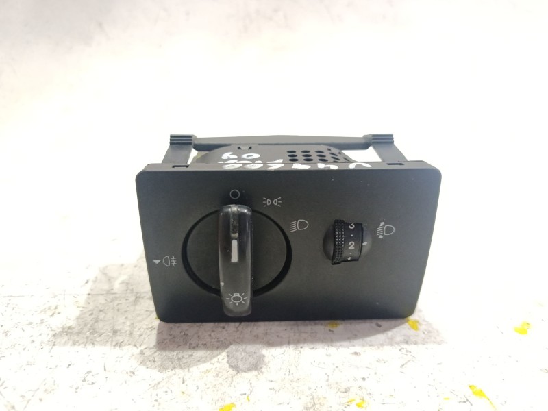 Recambio de mando luces para ford fiesta vi van 1.4 tdci referencia OEM IAM 6S6T13A024EA  