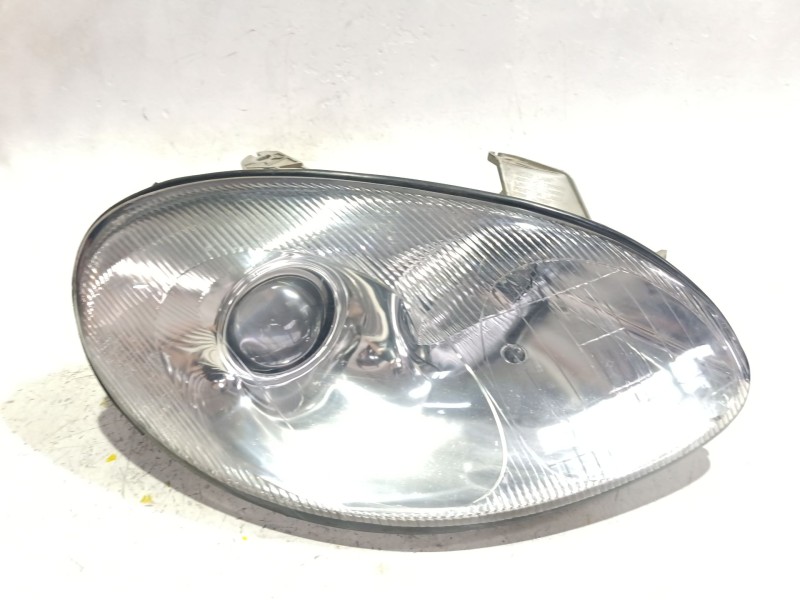 Recambio de faro delantero derecho para daewoo leganza (1997) 2.0 16v referencia OEM IAM 010260  