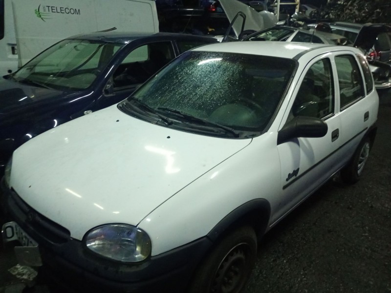 opel corsa b (1993) del año 1994