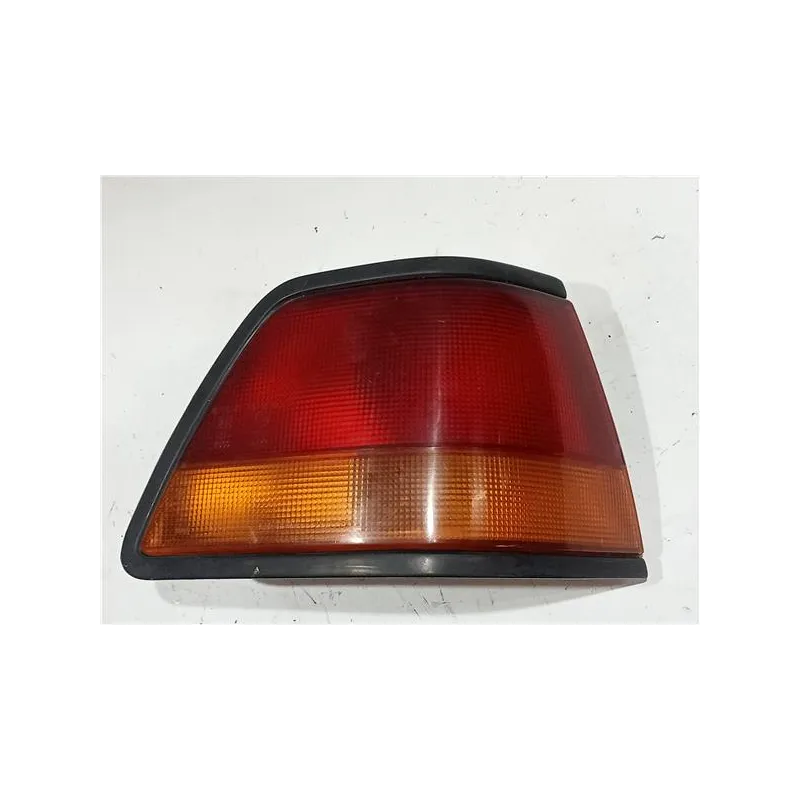 Recambio de piloto trasero izquierdo para daewoo espero (klej) 2.0 referencia OEM IAM E134729 DAEWOO ESPERO  