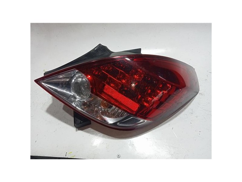 Recambio de piloto trasero derecho para opel corsa d (2006) 1.3 cdti referencia OEM IAM LDB-HU229 LDBHU229 JX2057  